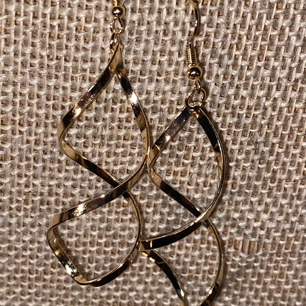 Boho Earings - Picture 5 of 8